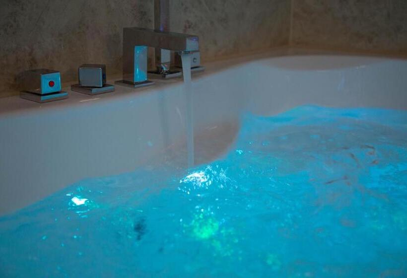 Fotos del hotel Alpha & Omega:  2