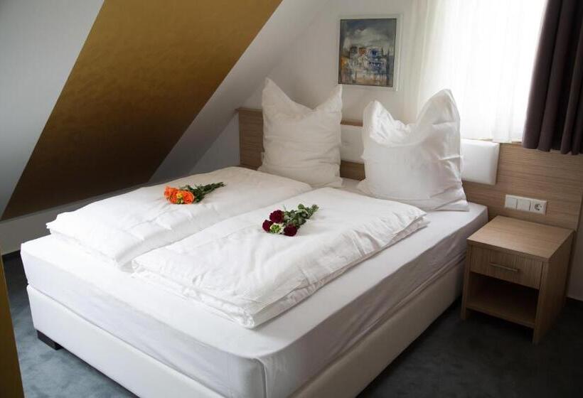 Fotos del hotel Alpha & Omega:  16