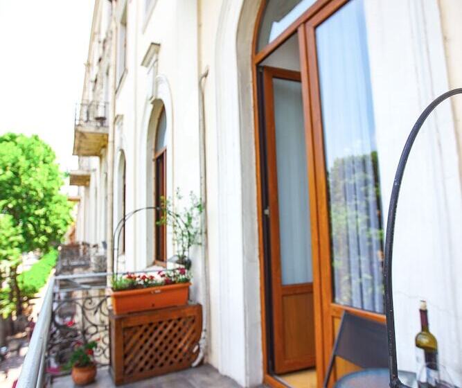 Fotos del hotel Rustaveli:  8