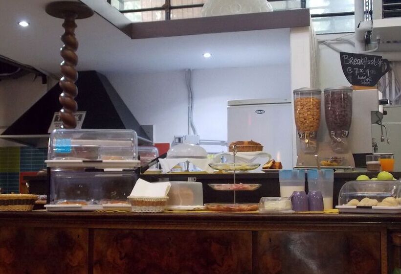 Fotos del hotel Hostel Colours:  19