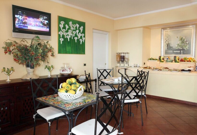 Fotos del hotel Mendolia Beach:  12