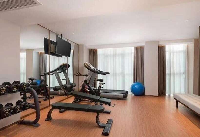 Fotos del hotel Lucky Holiday:  23