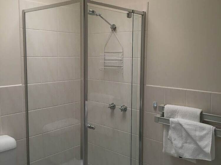 Fotos del hotel Airport Tourist Village Melbourne:  8