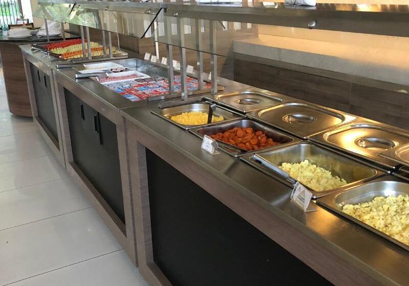 Fotos del hotel Nobile Inn & Suites Via Première:  10