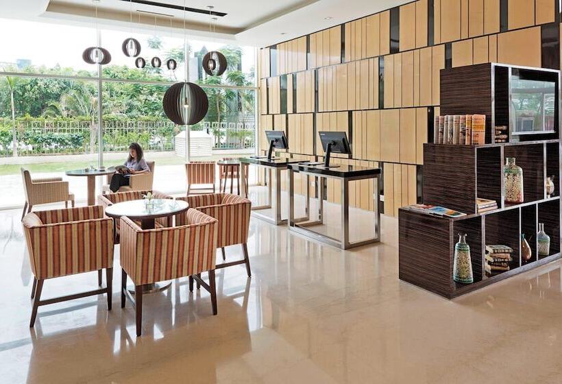 Fotos del hotel Fairfield By Marriott Lucknow:  2