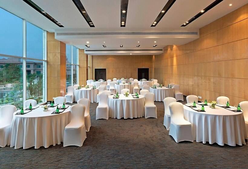 Fotos del hotel Fairfield By Marriott Lucknow:  22