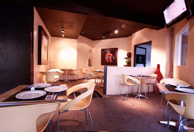 Fotos del hotel Aztic Hotel And Executive Suites:  3