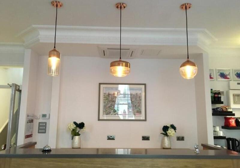 The Beverley Hotel London – Victoria