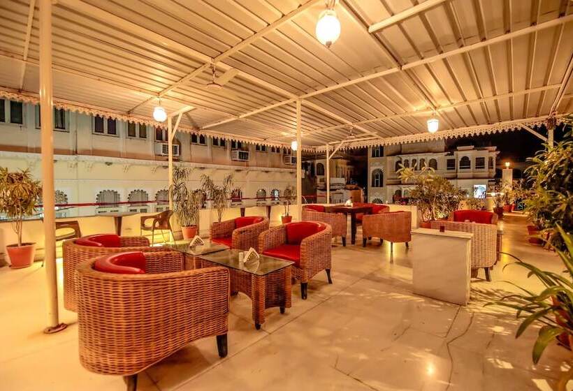 Fotos del hotel Devraj Niwas:  25