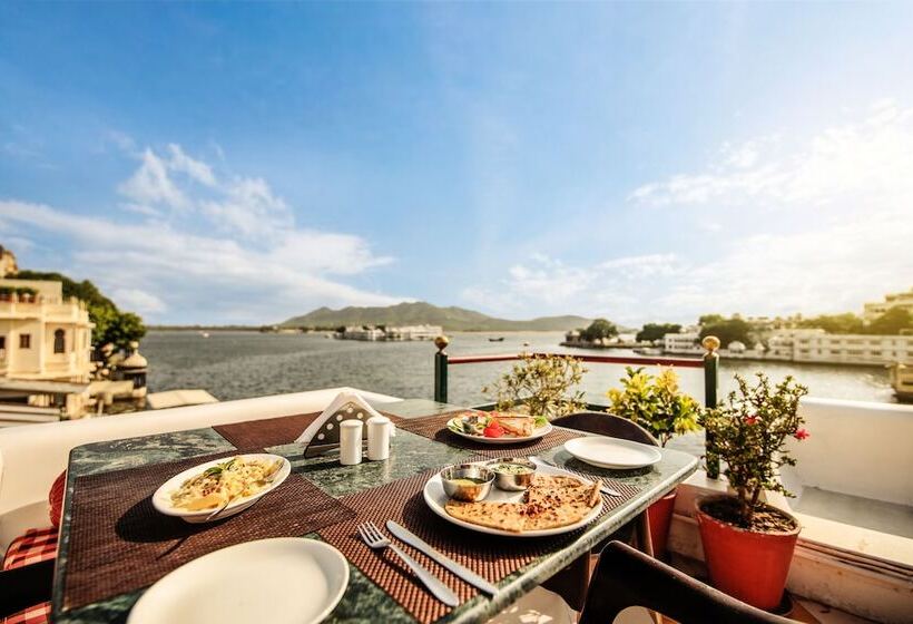 Fotos del hotel Devraj Niwas:  23