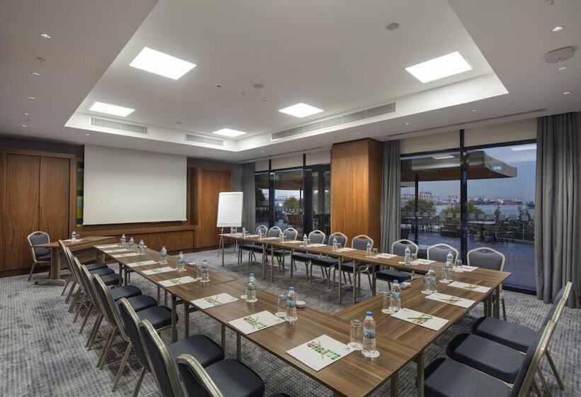 Fotos del hotel Holiday Inn Istanbul  Tuzla Bay, An Ihg:  21