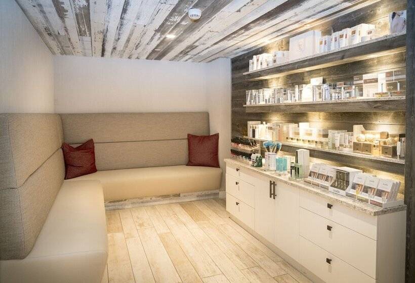 Fotos del hotel Moose Hotel And Suites:  3