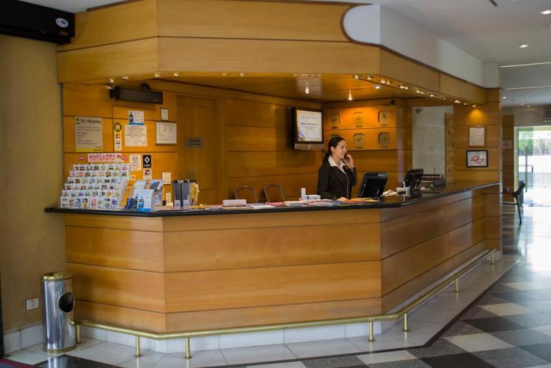 Fotos del hotel Plaza Inn Small Town Flat:  4