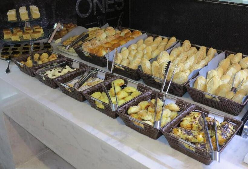 Fotos del hotel Royal Regency Palace:  21