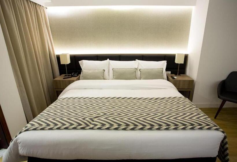 Fotos del hotel Royal Regency Palace:  19