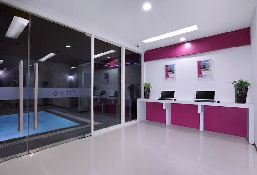 Fotos del hotel Fave Rungkut Surabaya:  11