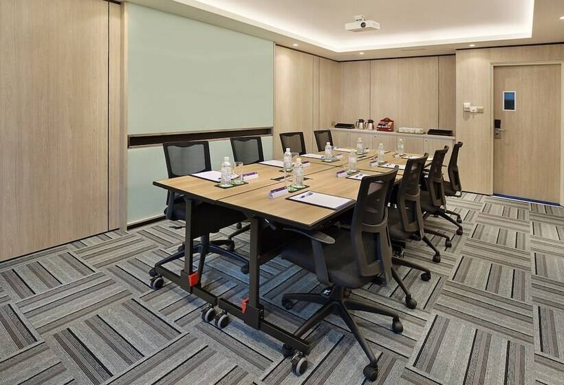 Fotos del hotel Holiday Inn Express Kuala Lumpur City Centre, An Ihg:  7