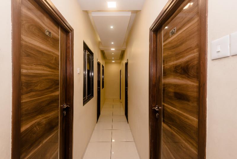 Fotos del hotel Airport Metro:  7