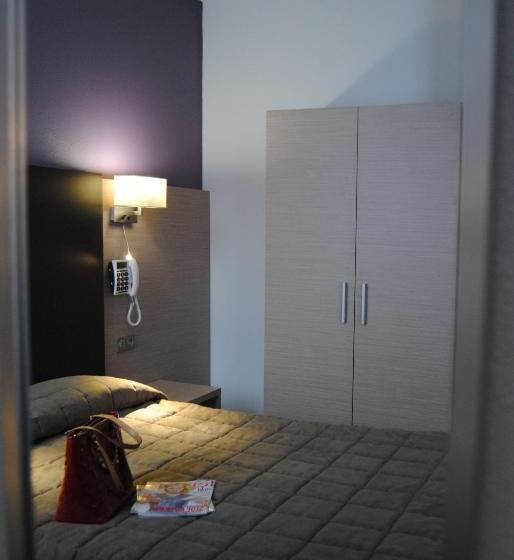 Fotos del hotel Hôtel Roc De Massabielle:  8