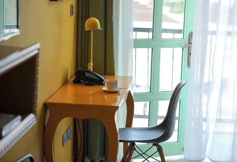 Mercure Danang French Village Bana Hills