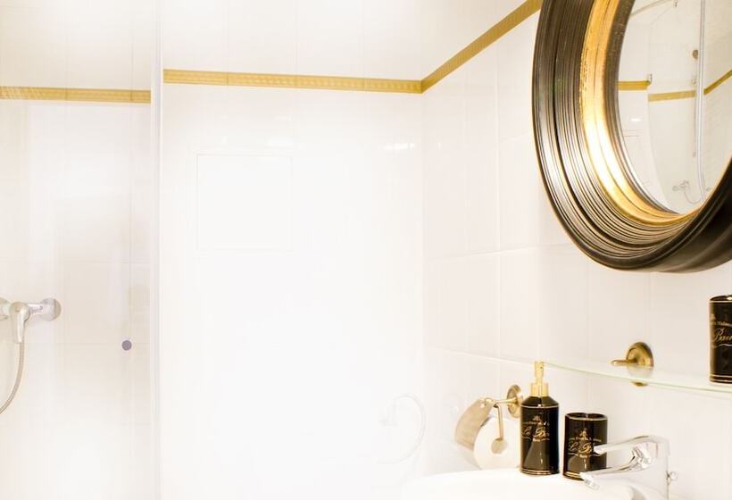 Fotos del hotel Milford Suites Budapest:  8