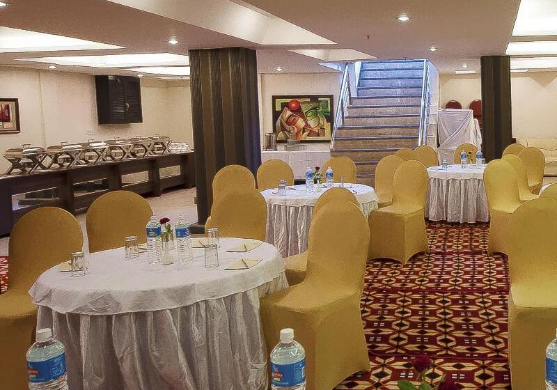 Fotos del hotel Pitrashish Premium:  4