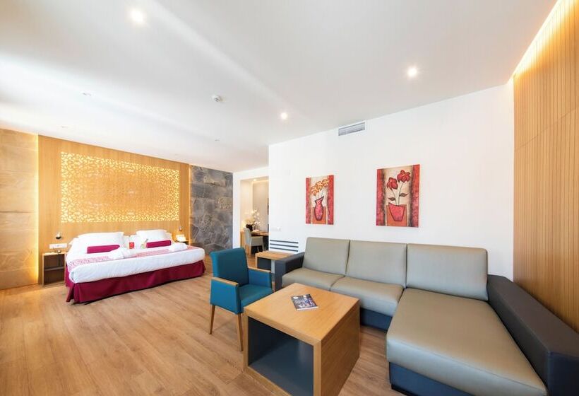 Fotos del hotel Soho Boutique Capuchinos & Spa:  6