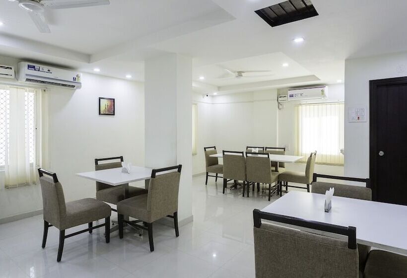 Fotos del hotel Treebo Trip Tals Hytek Hitech City:  10