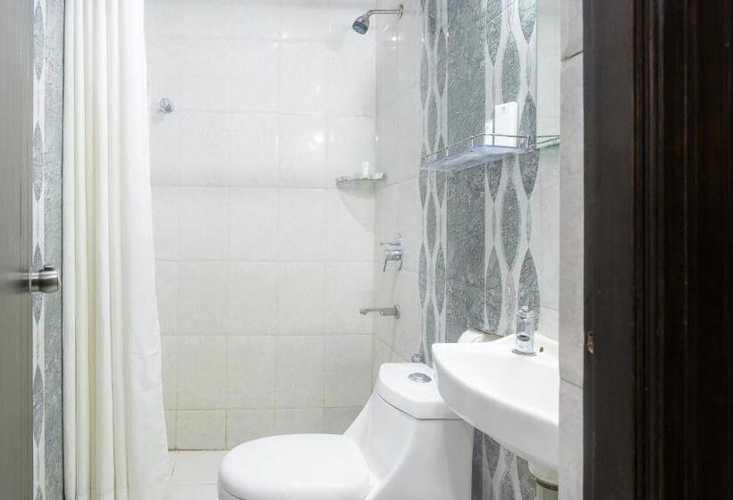 Fotos del hotel Treebo Trip Tals Hytek Hitech City:  15