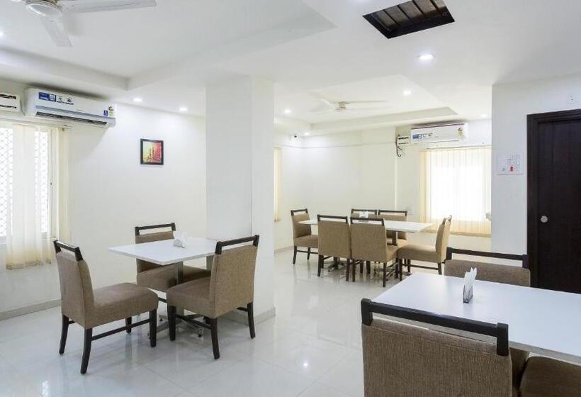 Fotos del hotel Treebo Trip Tals Hytek Hitech City:  4