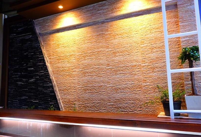 Fotos del hotel Cloud Nine Lodge:  12