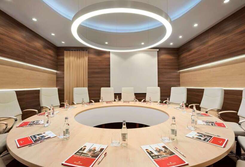 Fotos del hotel Ramada Plaza Craiova:  13