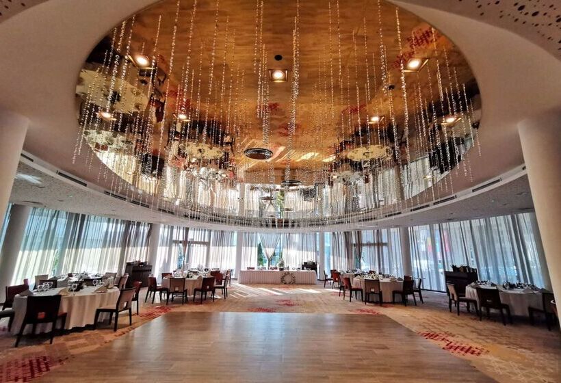 Fotos del hotel Ramada Plaza Craiova:  11