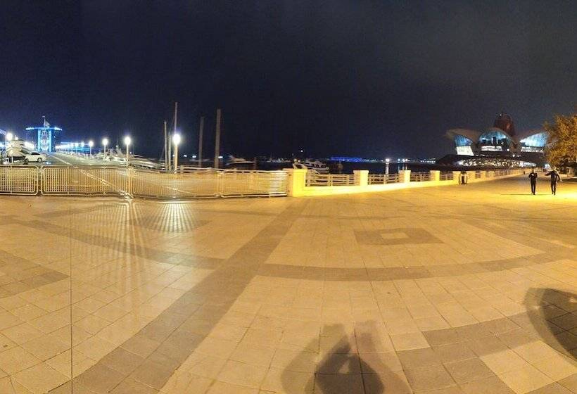 Fotos del hotel Yacht Club:  25