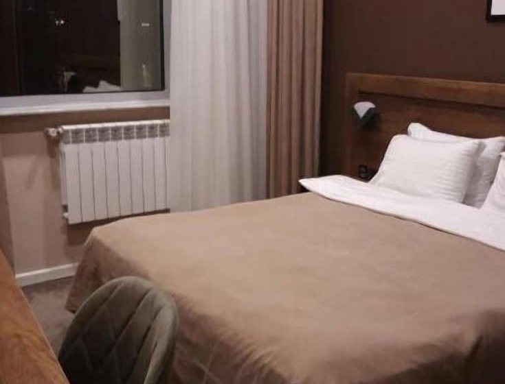 Fotos del hotel Yacht Club:  13