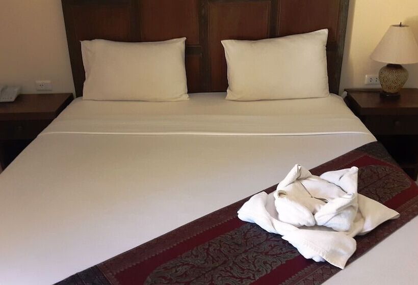 Fotos del hotel Paddy S Palms Resort:  24