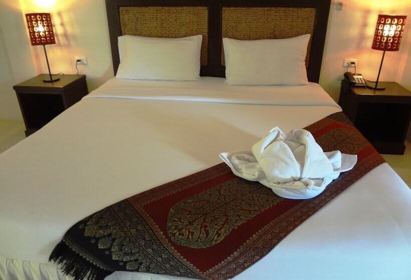 Fotos del hotel Paddy S Palms Resort:  16