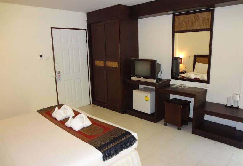 Fotos del hotel Paddy S Palms Resort:  2