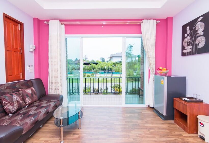 Fotos del hotel Samrong Garden:  7