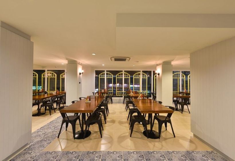 Fotos del hotel October:  4