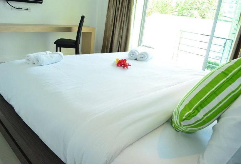 Fotos del hotel All Seasons Residence:  6