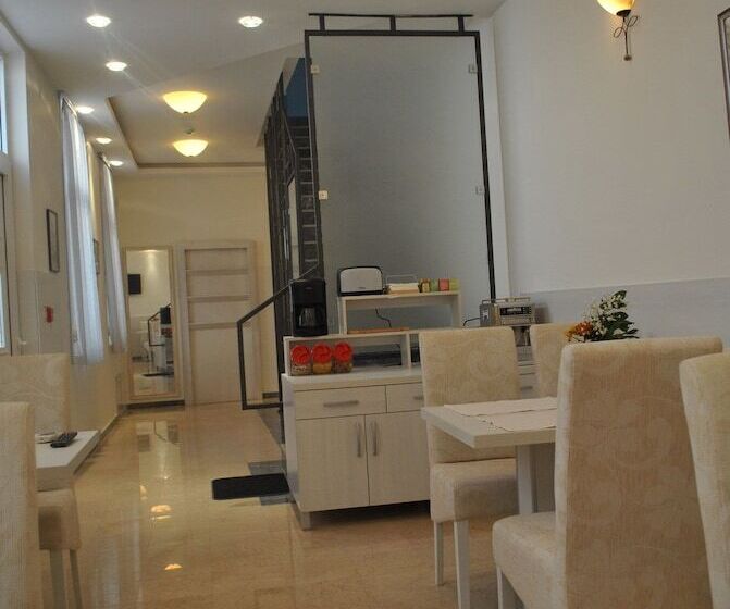 Fotos del hotel Villa Marija M L:  3