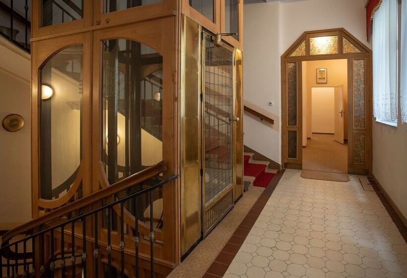 Fotos del hotel Apartments Goethe U Tri Moureninu:  2