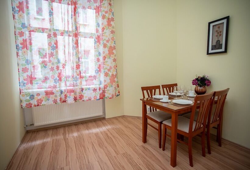 Fotos del hotel Apartments Goethe U Tri Moureninu:  18