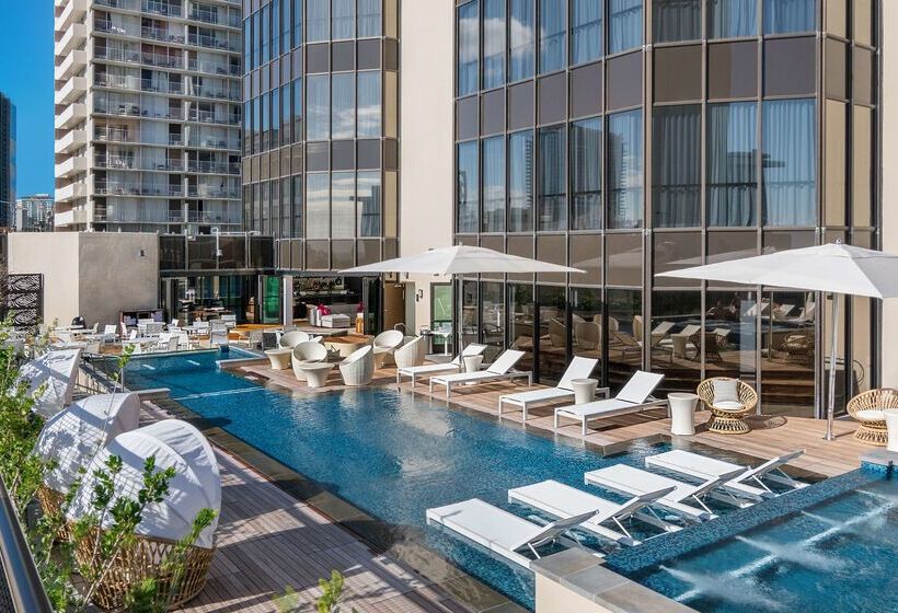 Hyatt Centric Waikiki Beach