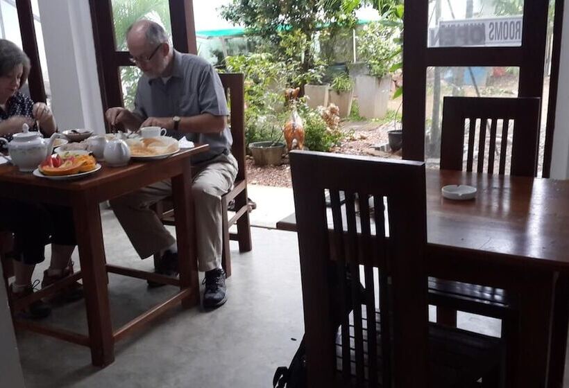 Fotos del hotel Mirissa Beach Inn:  15