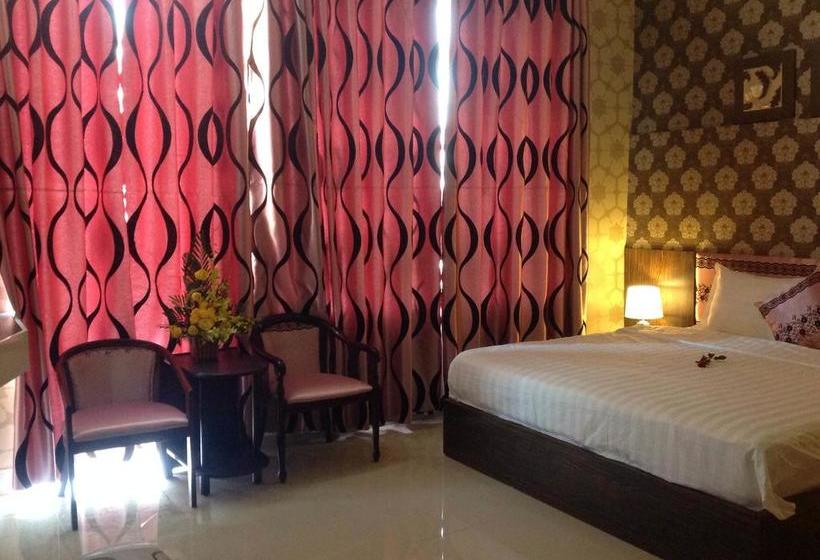 Oasis Riverside Hotel