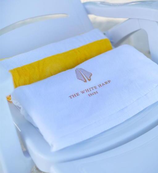 Fotos del hotel The White Harp Beach:  15