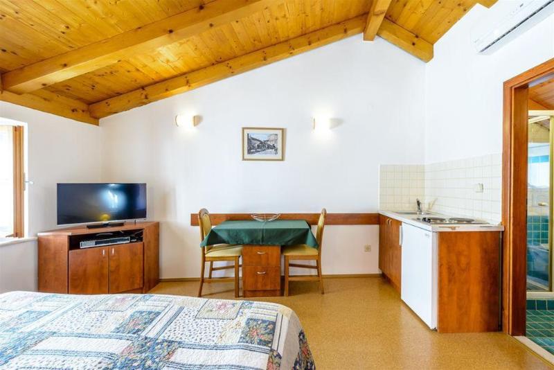 Fotos del hotel Apartments Pavisa:  3