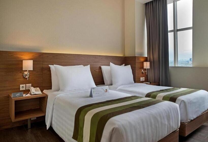 Fotos del hotel Grand Whiz Poins Simatupang Jakarta:  9